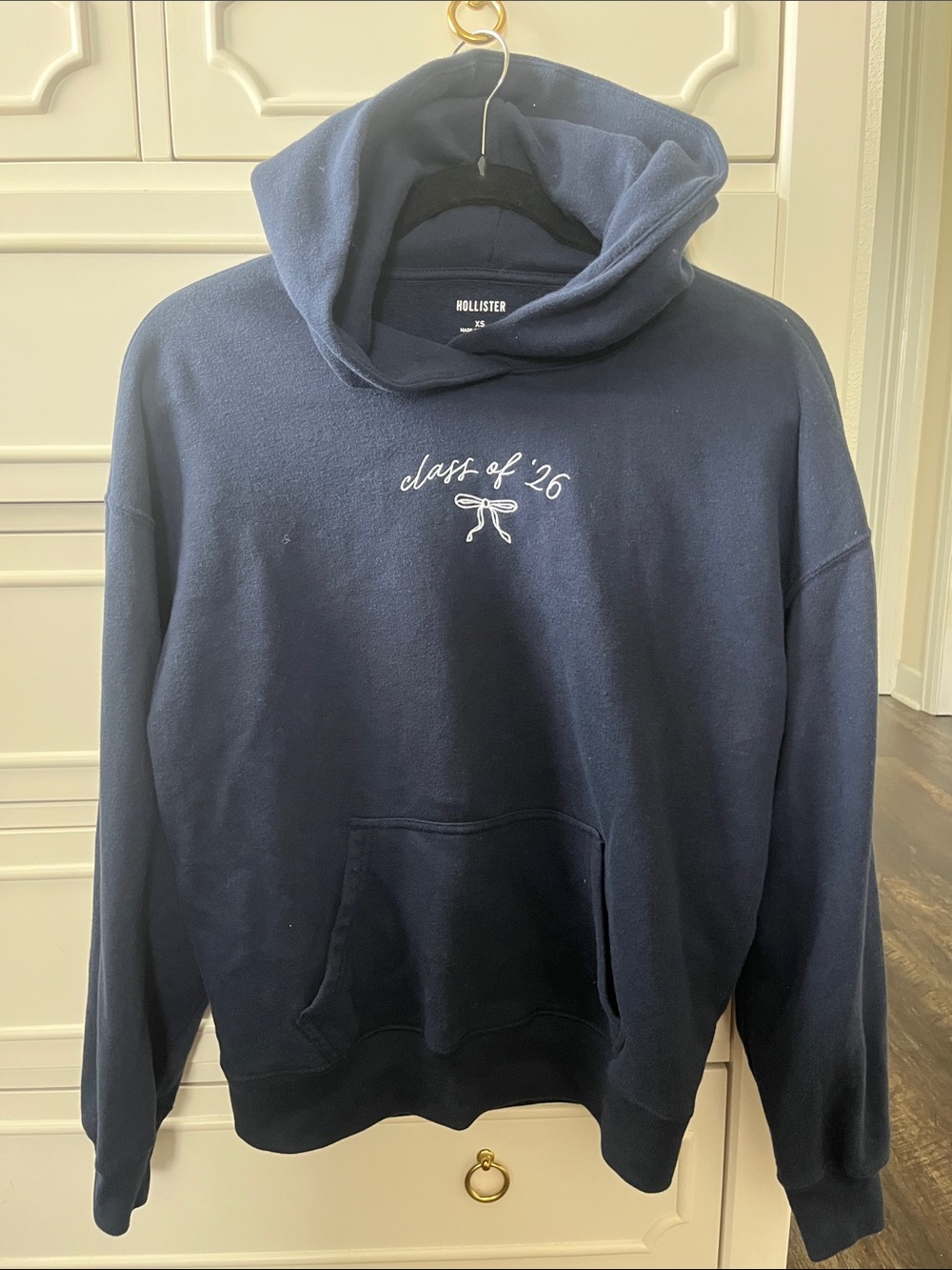 Hollister Women’s Navy Pullover Hoodie with "Class of '26" Embroidery